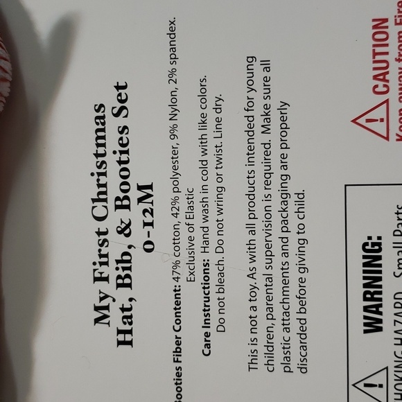 Little Me NWT Hat, Santa Bib And Booties Gift Set - Picture 7 of 7